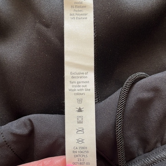 Lululemon Embossed Panel High Rise Shorts - Picture 12 of 14